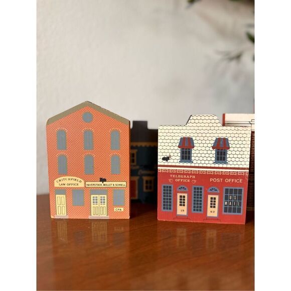 Vintage 9 Piece The Cats Meow Village Wooden Handpainted House Collection 80/90’ - Picture 4 of 14